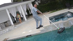 Beautiful blondes Eve Smile and Wiska go barefoot during a threesome