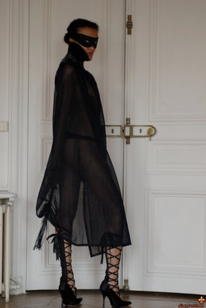 18 year old girl Bella nudeing off a cock in her graduation attire