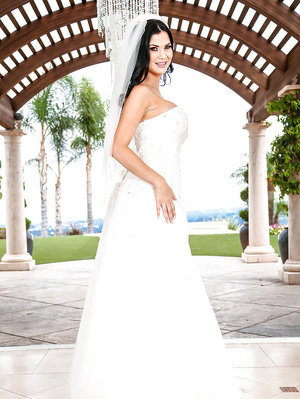 18 year old first timer jerking a big cock for cum on breasts