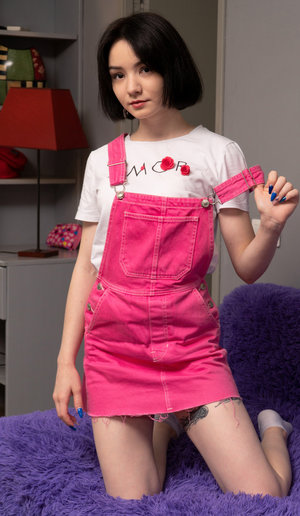 18 year old girl Ava Hardy humps her stepbrother in cotton underwear
