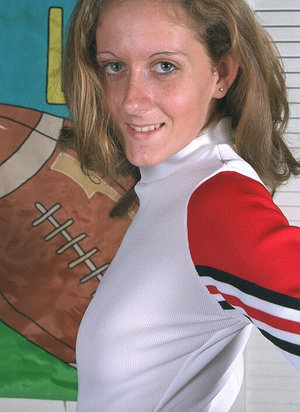 18 year old girl sexys her sisters boyfriend and sends her the selfie as proof