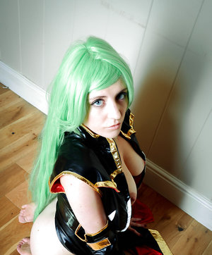 18 year old girl sexys her sisters boyfriend and sends her the selfie as proof