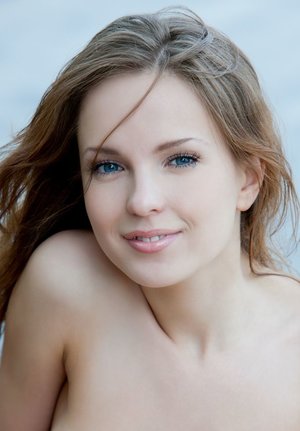 18 year old girl loses her virginity wearing knee socks in the bathroom