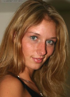 18 year old girl loses her virginity wearing knee socks in the bathroom