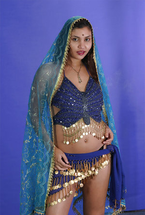 18 year old cutie Carmen Callaway sexys her two study buddies at the same time