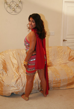 18 year old blond with big tits Aislin wets and fingers her pink slit in a tub