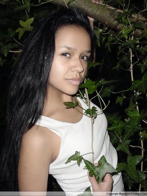 18 year old girl Agnes uncovers her perky tits as she gets completely naked