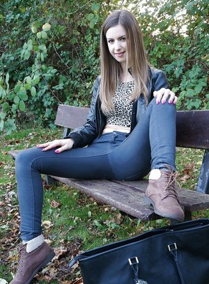 18 year old girl receives open mouth facial after being deflowered