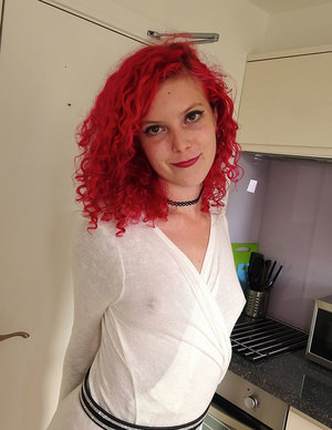 18 tear old schoolgirl Tiff Bannister takes selfies while disrobing in bedroom