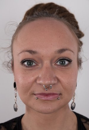 18 year old girl Bella nudeing off a cock in her graduation attire