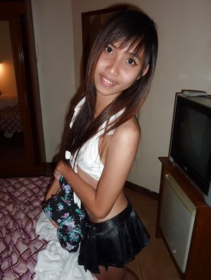 18 year old girl Kasey Chase submits to a dominant man wearing latex gloves